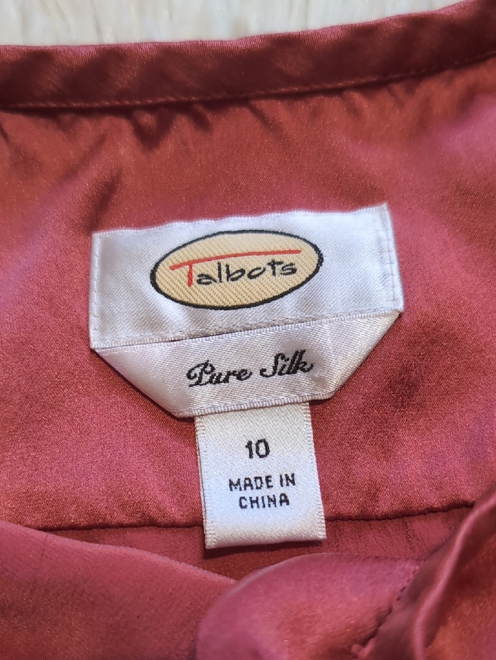 Vintage Talbots 100% Pure Silk Rose Pink Faux Pearl Button Up Blouse 10 - Picture 6 of 10
